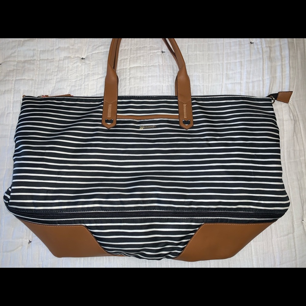 Stella & Dot Stripe Getaway Bag